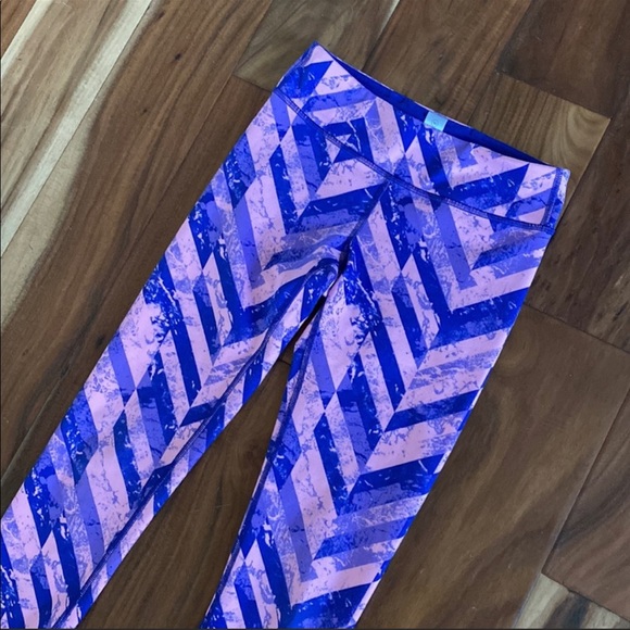 Ivivva by Lululemon Purple Pink Geometric Print Leggings 10 - Picture 2 of 6